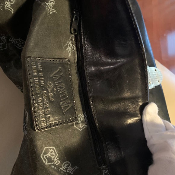 Valentina Black Leather Handbag - Picture 16 of 16